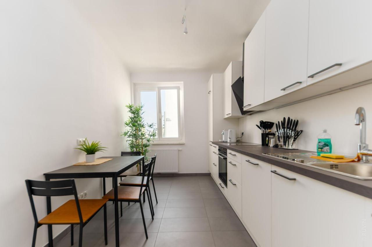 King Bed Home, 3 Bed Rooms, Perfect For Long Term Stay Viyana Dış mekan fotoğraf